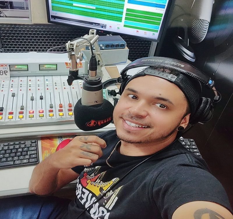 Arena Pop Com Attilan Pietro